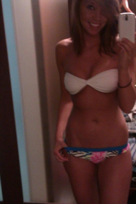 sexy bikini selfshot (NSFW); Amateur Girlfriend Non Nude Teen 