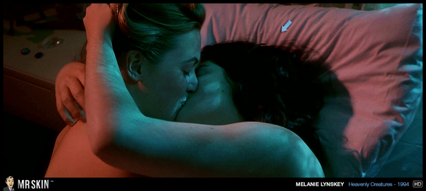 Melanie Lynskey hot lesbian makeout; Celebrity Hot Lesbian 