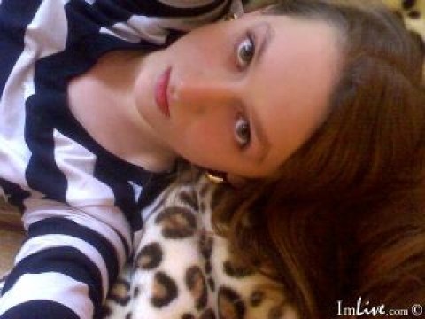 Shy Girl Alone - Performer Harriet21; Webcam 