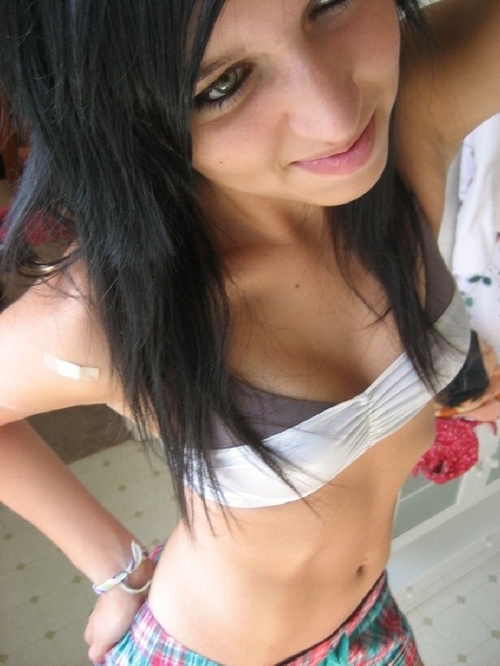 ...; Amateur Babe Brunette Girlfriend Non Nude 