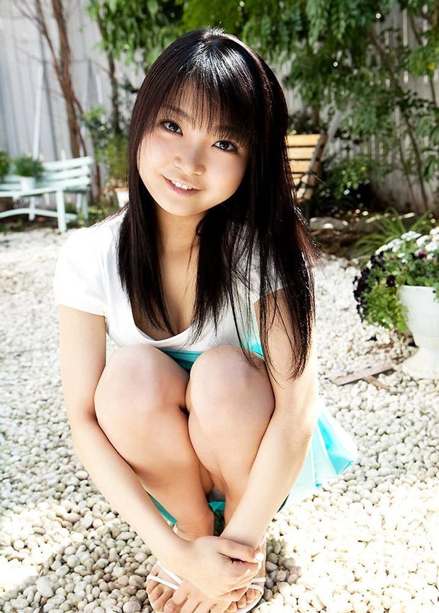 ...; Asian Babe Non Nude 