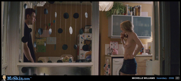 Michelle Williams topless in the kitchen; Celebrity 