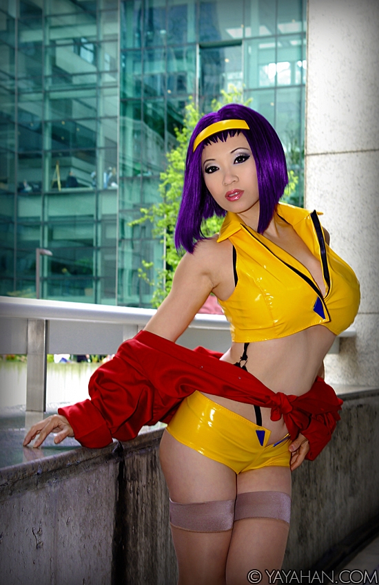 Faye Valentine (CFAC Miss April 2012( by *yayacosplay on deviantART; Stylish 