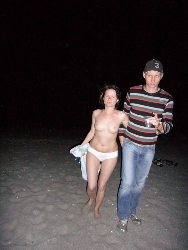 Pussy on Beach - Topless Beach Babes; Amateur Beach 