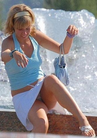 Underwear Upskirt Miley Cyrus Upskirt Pic; Amateur Public 